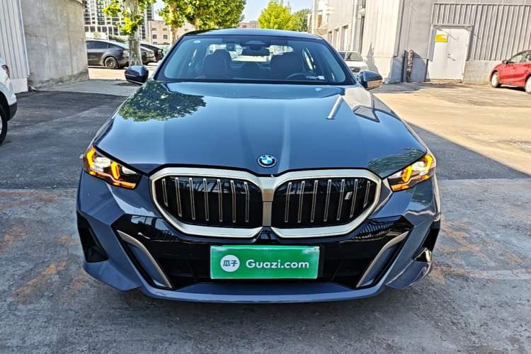 Used BMW i5 2024 eDrive 35L M Sport Package Front
