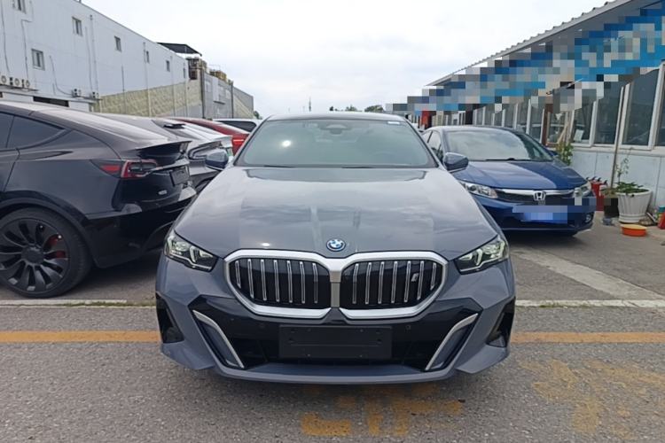 Used BMW i5 2024 eDrive 35L Luxury Model with M Sport Package Front