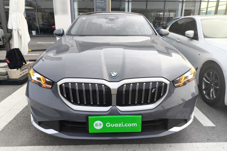 Used BMW i5 2024 eDrive 35L Luxury Package Front