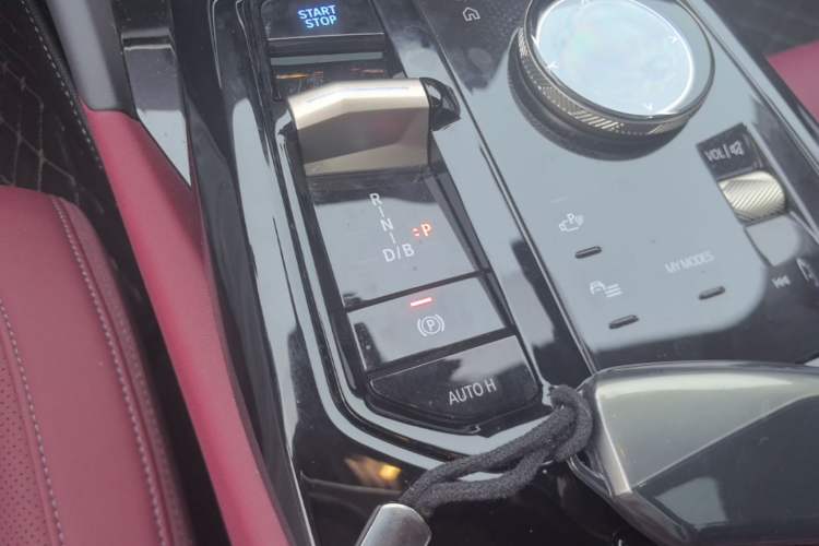 Used BMW i5 2024 eDrive 35L M Sport Package Gear Lever