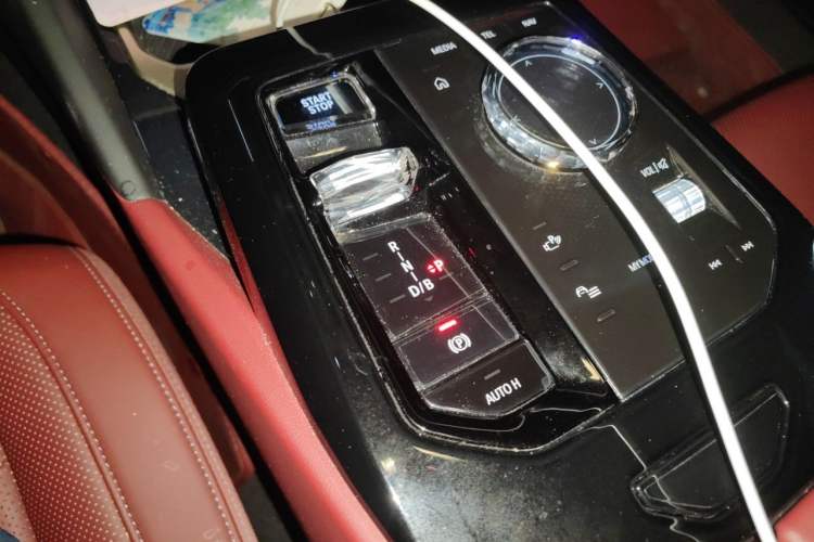 Used BMW i5 2024 eDrive 35L M Sport Package Gear Lever