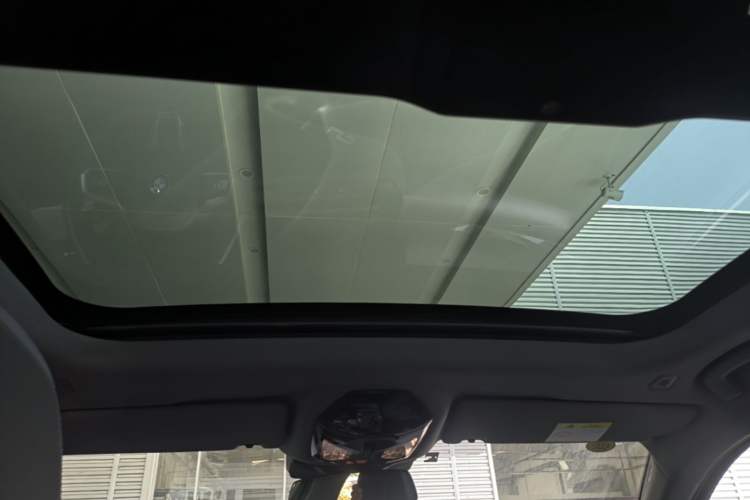 Used BMW i5 2024 eDrive 35L M Sport Package Headliner