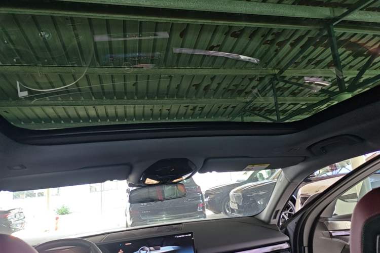 Used BMW i5 2024 eDrive 35L Luxury Package Headliner