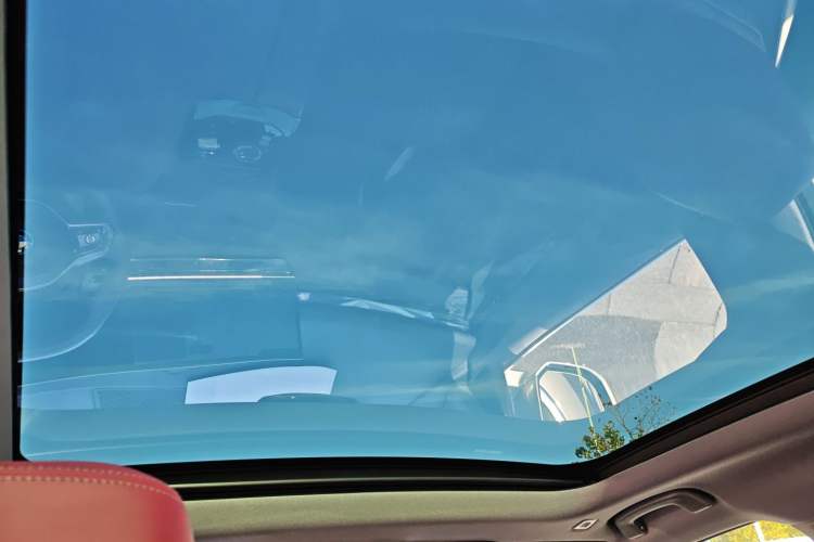 Used BMW i5 2024 eDrive 35L Luxury Package Headliner