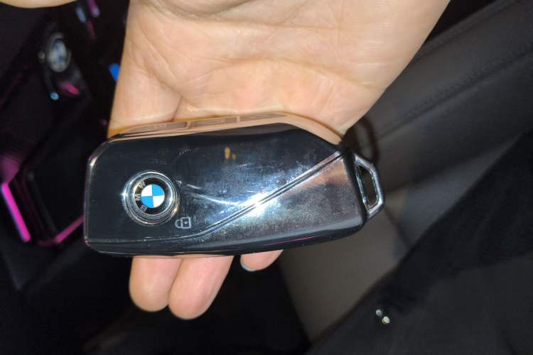Used BMW i5 2024 eDrive 35L M Sport Package Interior 1