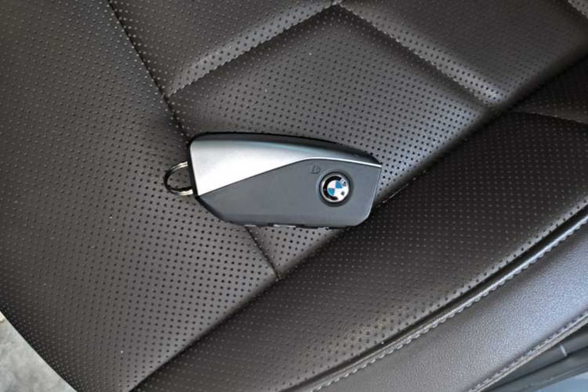 Used BMW i5 2024 eDrive 35L M Sport Package Interior 1