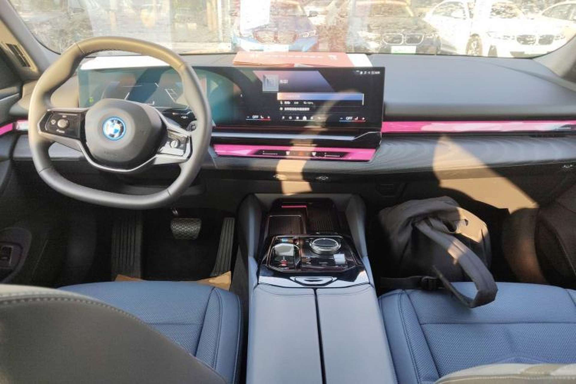 Used BMW i5 2024 eDrive 35L Prestige Luxury Package Interior 2