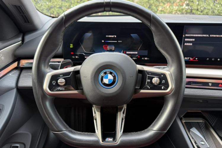Used BMW i5 2024 eDrive 35L Luxury Model with M Sport Package Interior 3