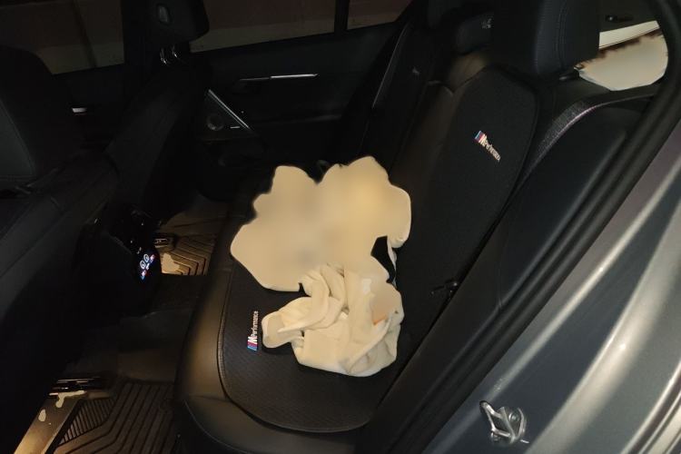 Used BMW i5 2024 xDrive M60 Interior 4