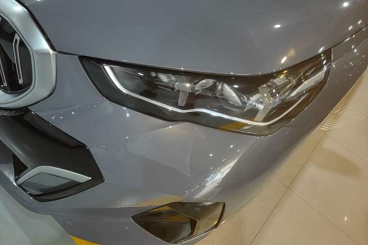 Used BMW i5 2024 eDrive 35L M Sport Package Left Front Headlight