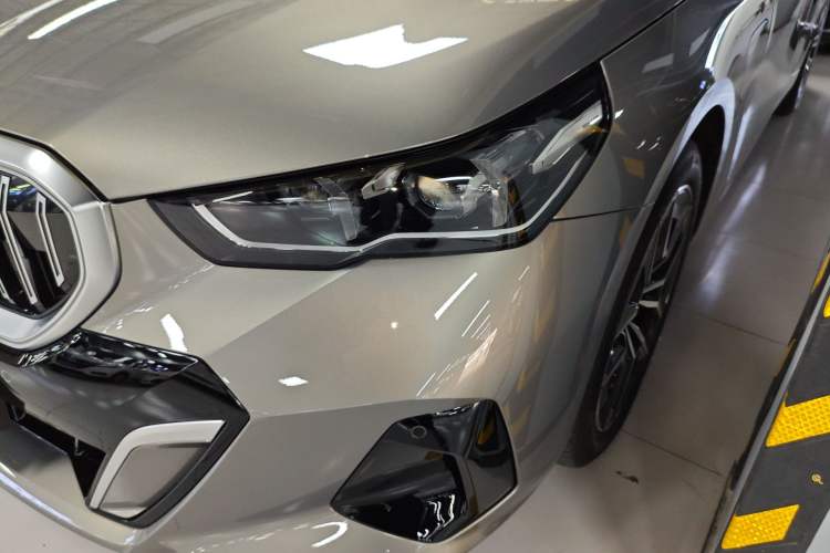 Used BMW i5 2024 eDrive 35L M Sport Package Left Front Headlight