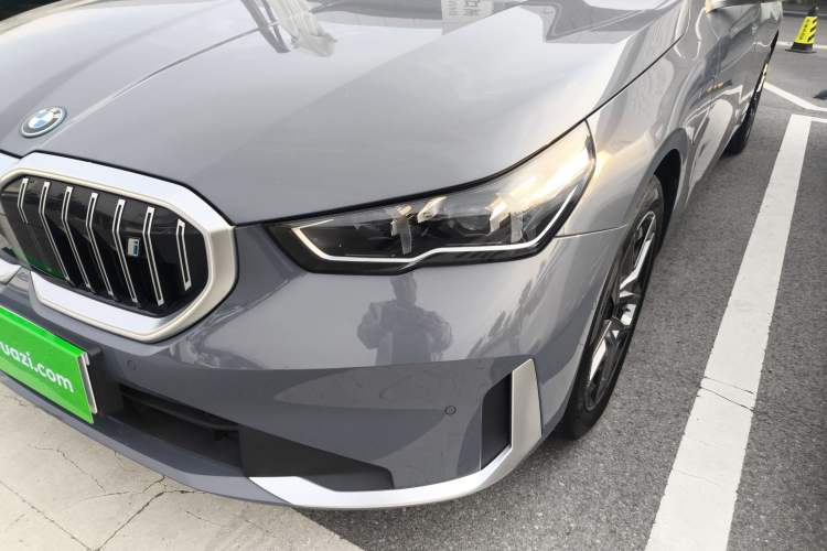 Used BMW i5 2024 eDrive 35L Luxury Package Left Front Headlight