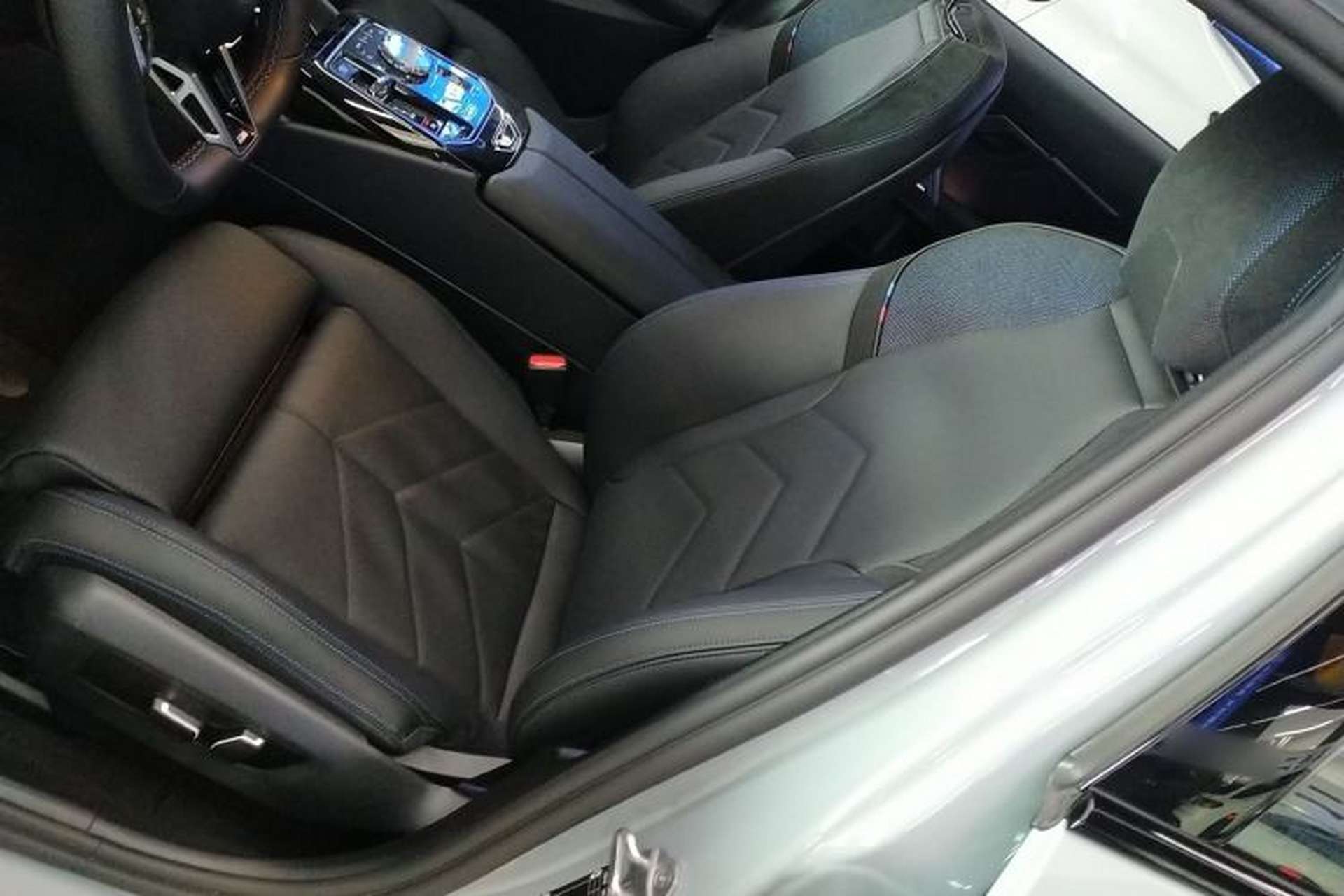 Used BMW i5 2024 xDrive M60 Left Front Seat