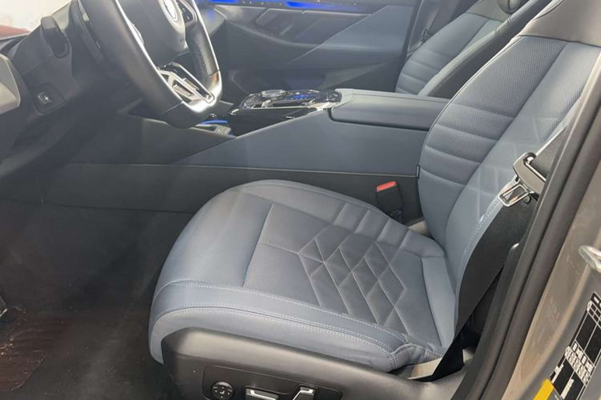 Used BMW i5 2024 eDrive 35L Luxury Model with M Sport Package Left Front Seat