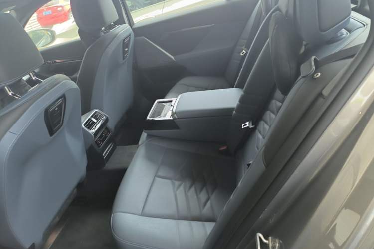 Used BMW i5 2024 eDrive 35L M Sport Package Left Rear Seat
