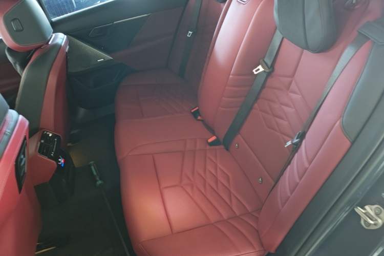 Used BMW i5 2024 eDrive 35L Luxury Package Left Rear Seat