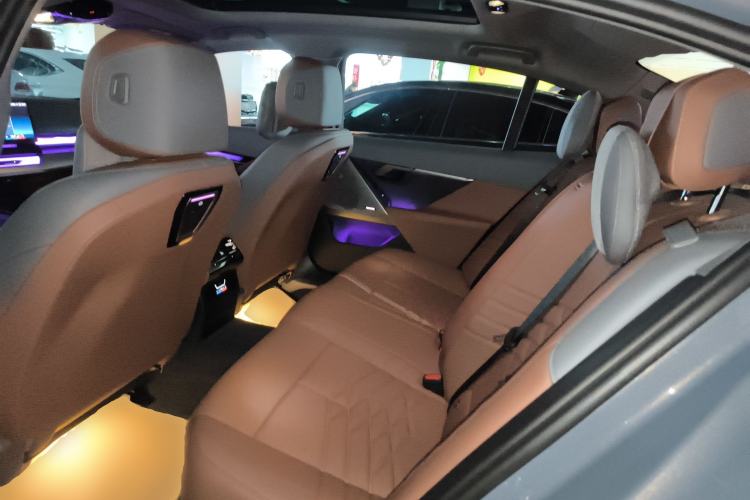 Used BMW i5 2024 eDrive 35L Luxury Model with M Sport Package Left Rear Seat