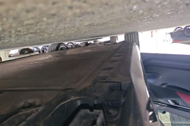 Used BMW i5 2024 eDrive 35L Luxury Package Left Side Sill