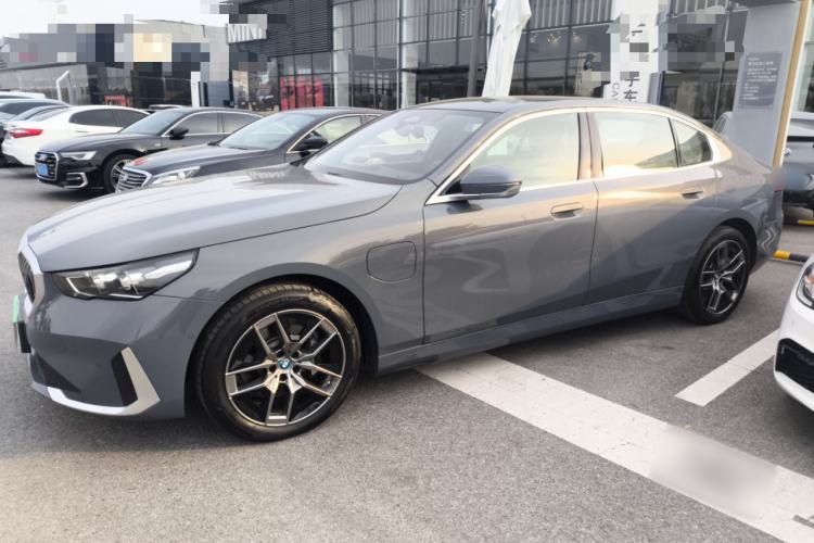 Used BMW i5 2024 eDrive 35L Luxury Package Left Side