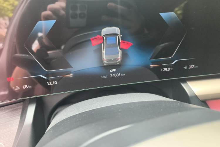 Used BMW i5 2024 eDrive 35L Luxury Model with M Sport Package Odometer Close Up