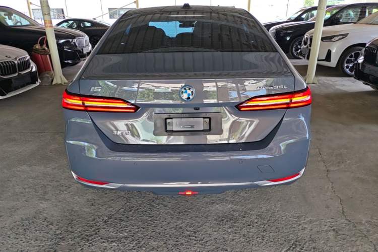 Used BMW i5 2024 eDrive 35L Luxury Package Rear