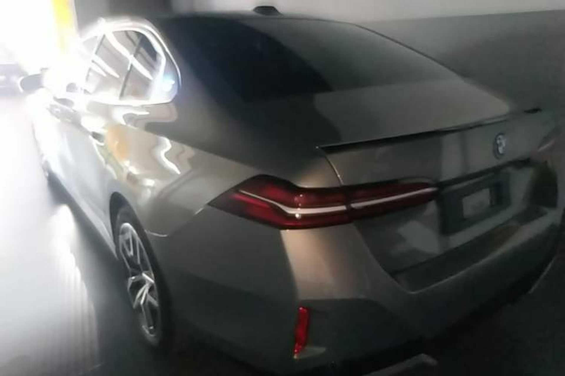Used BMW i5 2024 eDrive 35L M Sport Package Rear Left 45 Deg