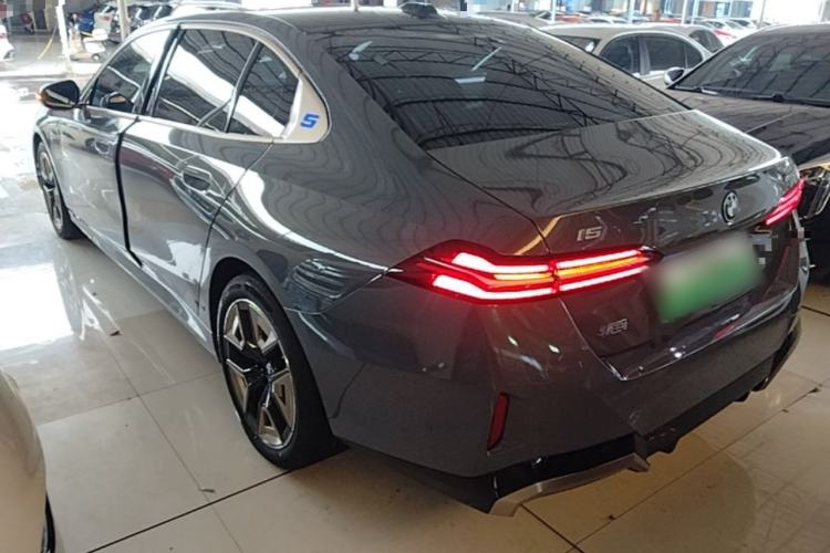 Used BMW i5 2024 eDrive 35L Luxury Model with M Sport Package Rear Left 45 Deg