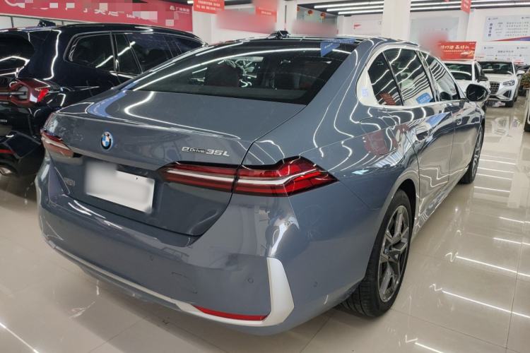 Used BMW i5 2024 eDrive 35L Prestige Luxury Package Rear Right 45 Deg