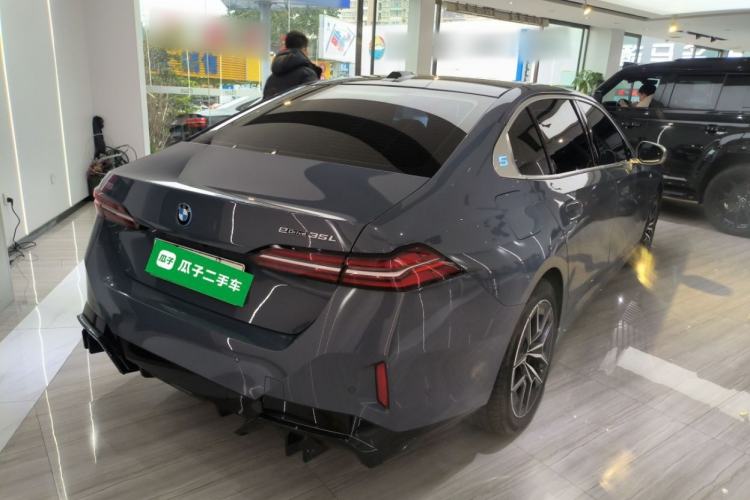 Used BMW i5 2024 eDrive 35L M Sport Package Rear Right 45 Deg