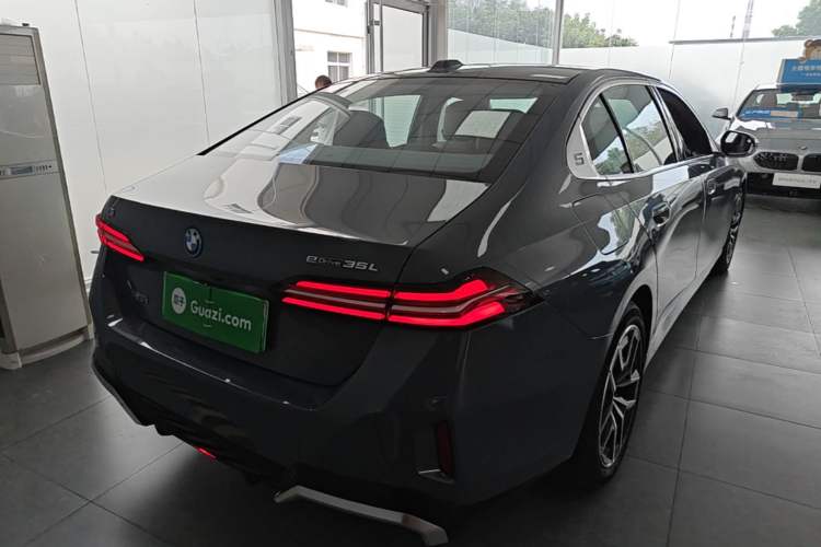 Used BMW i5 2024 eDrive 35L Luxury Model with M Sport Package Rear Right 45 Deg