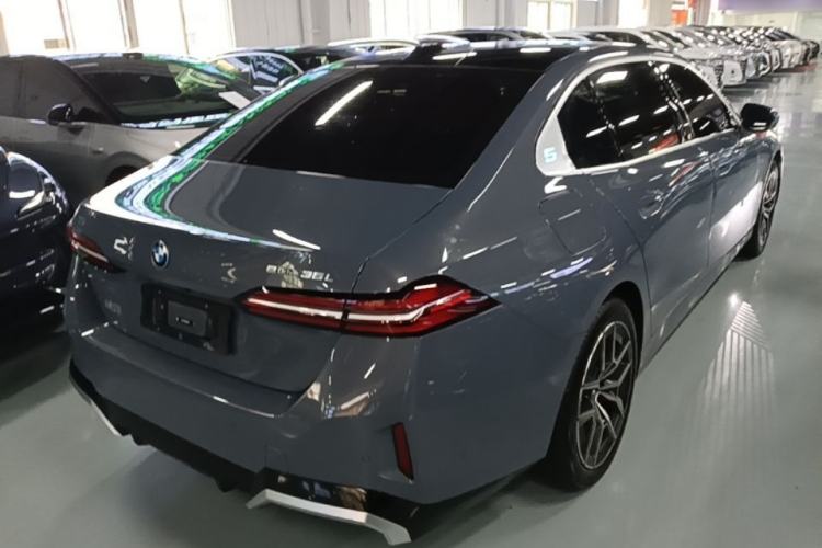 Used BMW i5 2024 eDrive 35L M Sport Package Rear Right 45 Deg