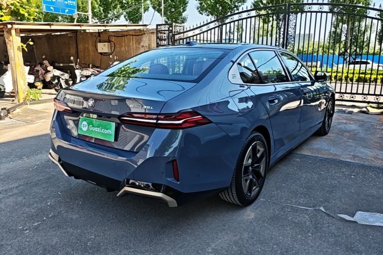 Used BMW i5 2024 eDrive 35L M Sport Package Rear Right 45 Deg