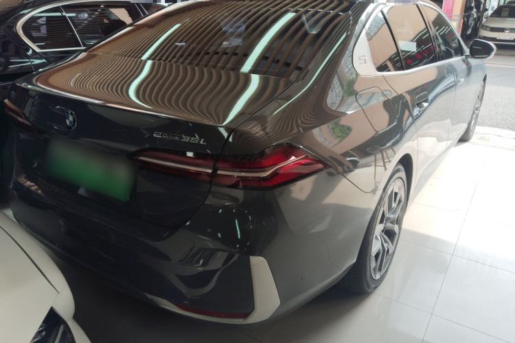 Used BMW i5 2024 eDrive 35L Prestige Luxury Package Rear Right 45 Deg