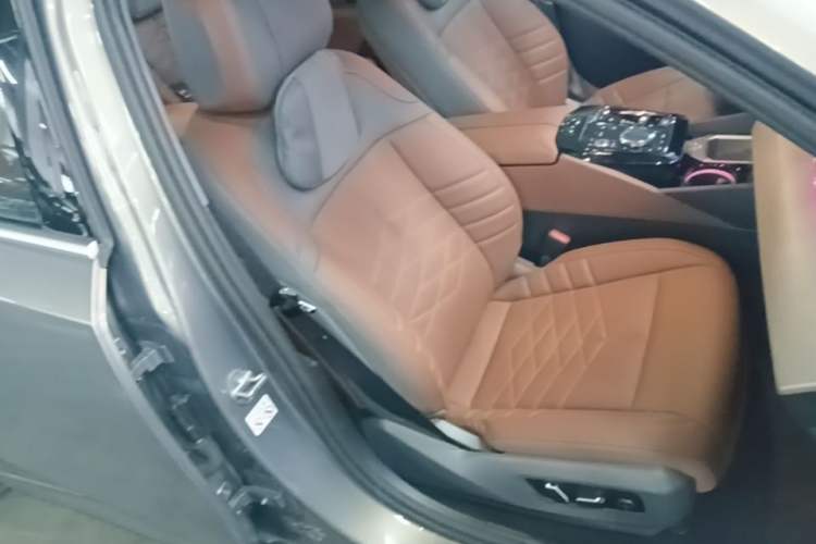 Used BMW i5 2024 eDrive 35L Prestige Luxury Package Right Front Seat