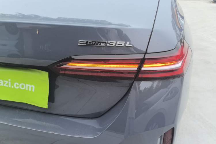 Used BMW i5 2024 eDrive 35L M Sport Package Right Rear Taillight