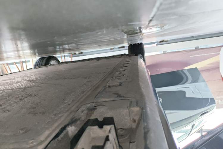 Used BMW i5 2024 eDrive 35L Prestige Luxury Package Right Side Sill