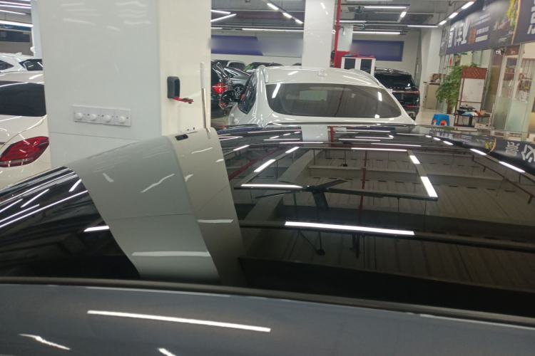 Used BMW i5 2024 eDrive 35L Luxury Package Roof