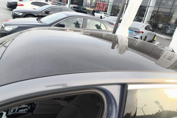 Used BMW i5 2024 eDrive 35L Luxury Package Roof