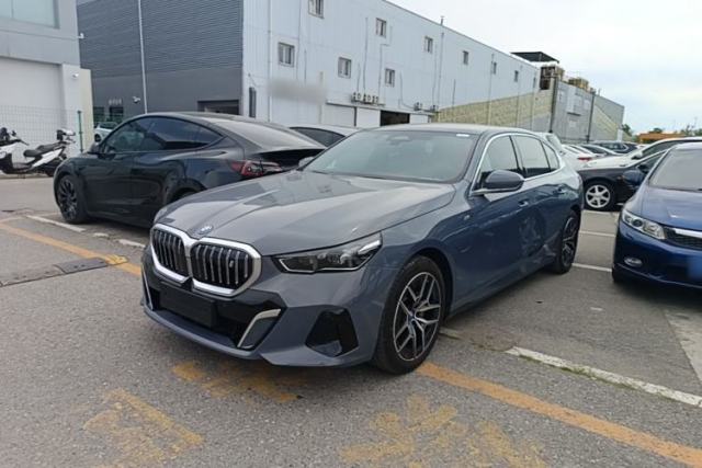 Used BMW i5 2024 eDrive 35L Luxury Model with M Sport Package