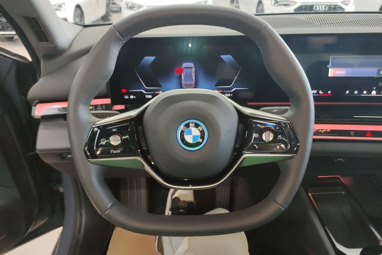 Used BMW i5 2024 eDrive 35L Prestige Luxury Package Steering Wheel