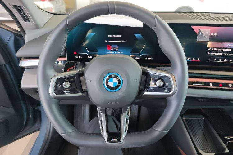 Used BMW i5 2024 eDrive 35L Luxury Model with M Sport Package Steering Wheel