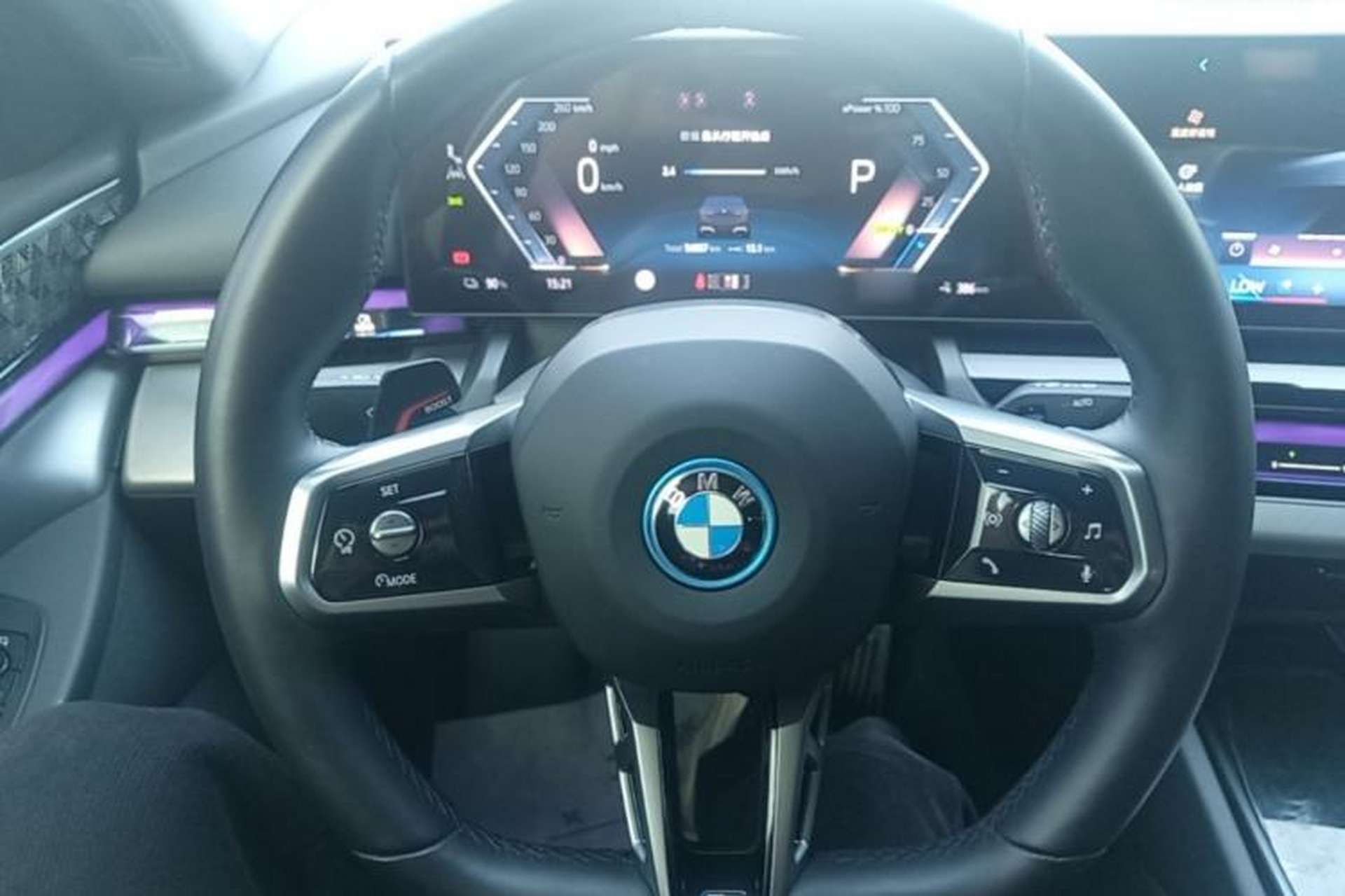 Used BMW i5 2024 eDrive 35L Luxury Model with M Sport Package Steering Wheel