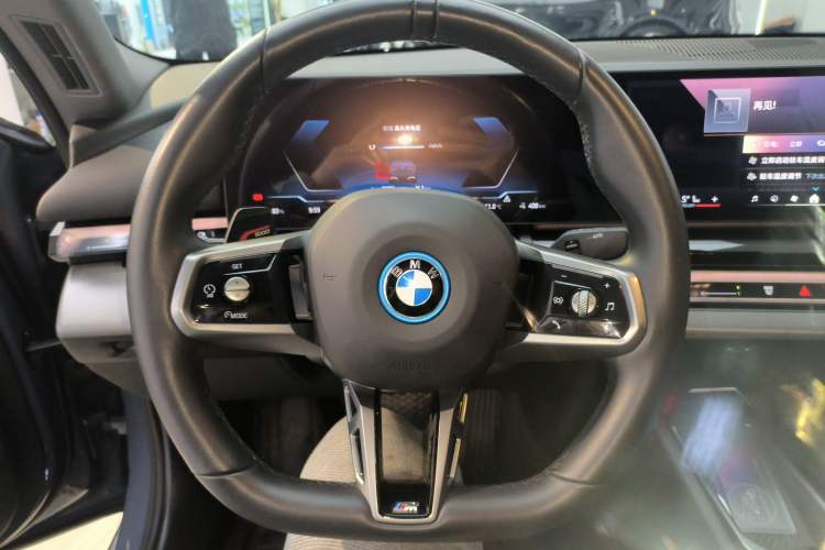 Used BMW i5 2024 eDrive 35L M Sport Package Steering Wheel