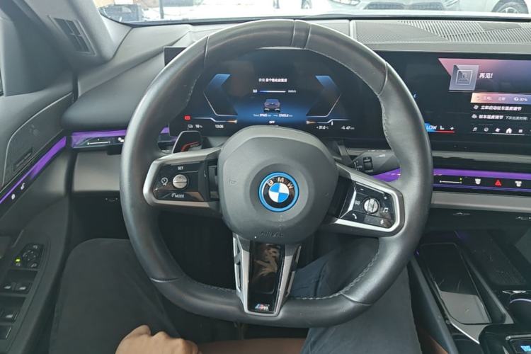 Used BMW i5 2024 eDrive 35L Luxury Model with M Sport Package Steering Wheel