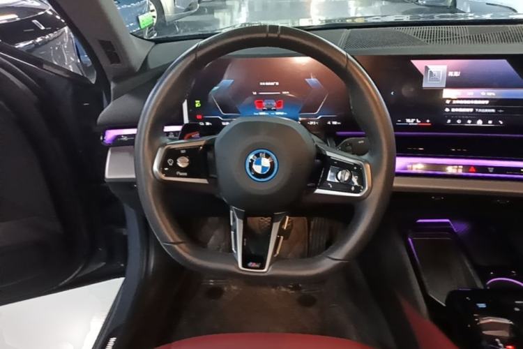 Used BMW i5 2024 eDrive 35L M Sport Package Steering Wheel