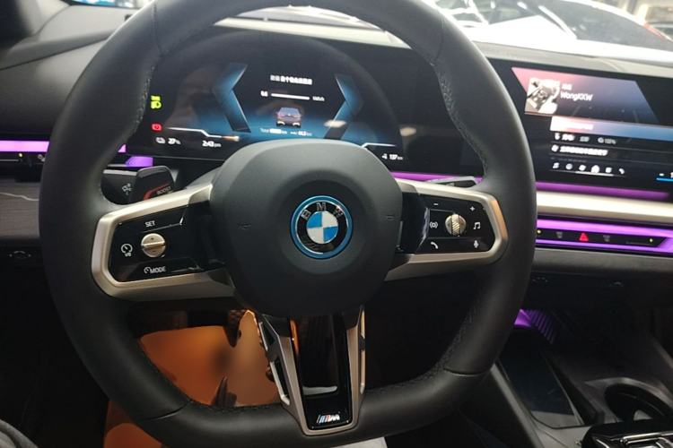 Used BMW i5 2024 eDrive 35L Luxury Model with M Sport Package Steering Wheel