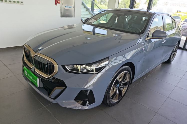Używany BMW i5 2024 eDrive 35L Luxury Model with M Sport Package Guazi used car, China used car export, Used car for sale, Used cars, Cheapest cars for sale