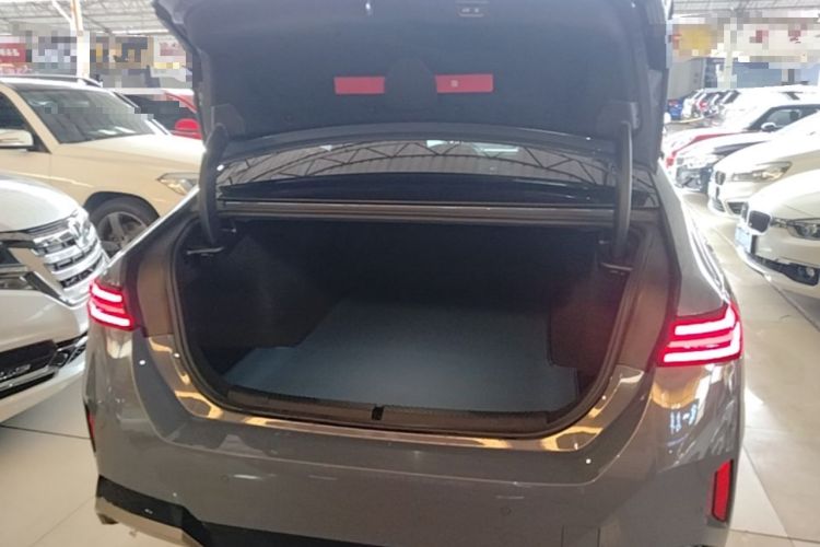 Used BMW i5 2024 eDrive 35L Luxury Model with M Sport Package Trunk