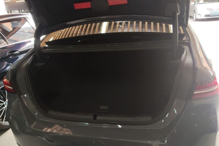 Used BMW i5 2024 eDrive 35L Prestige Luxury Package Trunk