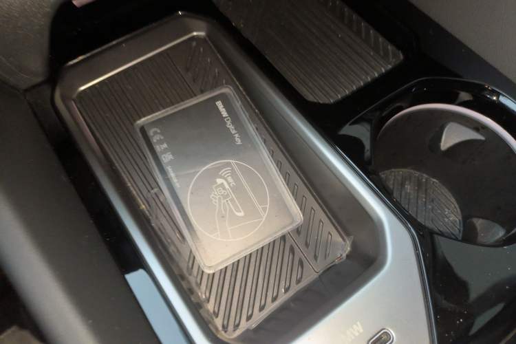 Used BMW i5 2024 eDrive 35L M Sport Package Vehicle Key